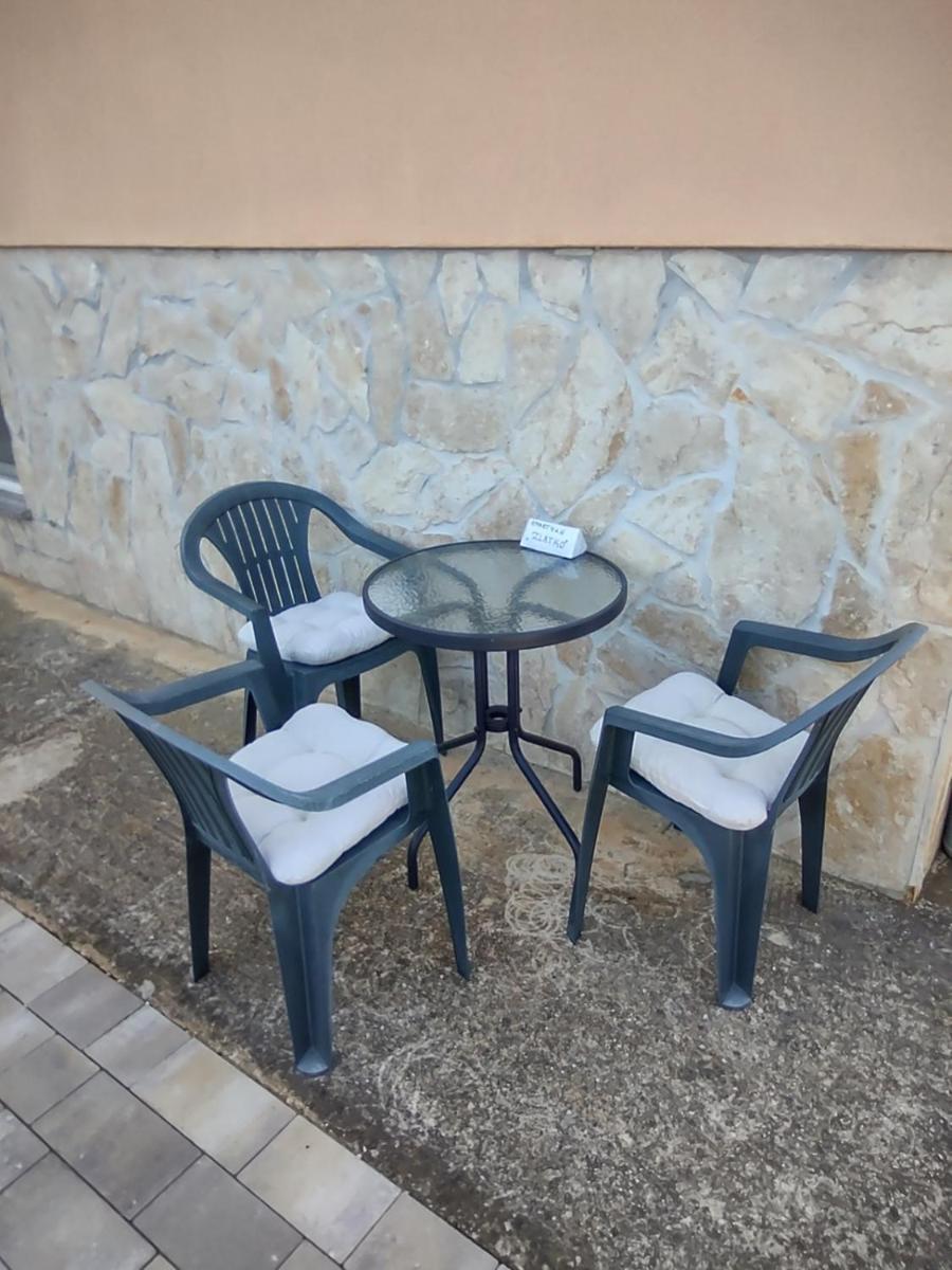 Zlatko Apartment