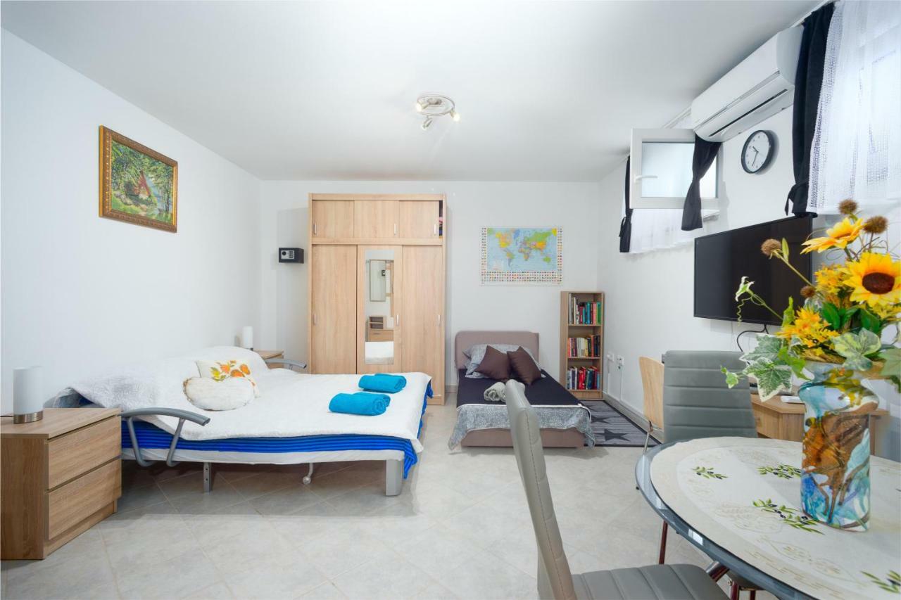 Apartment Zlatko *