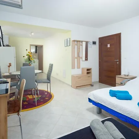 Apartment Zlatko Rovinj Exterior photo